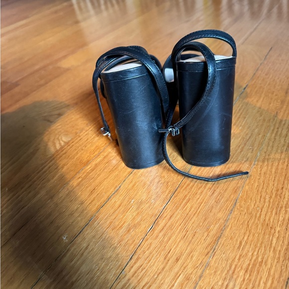 Black vince camuto platform wedge - Picture 3 of 4